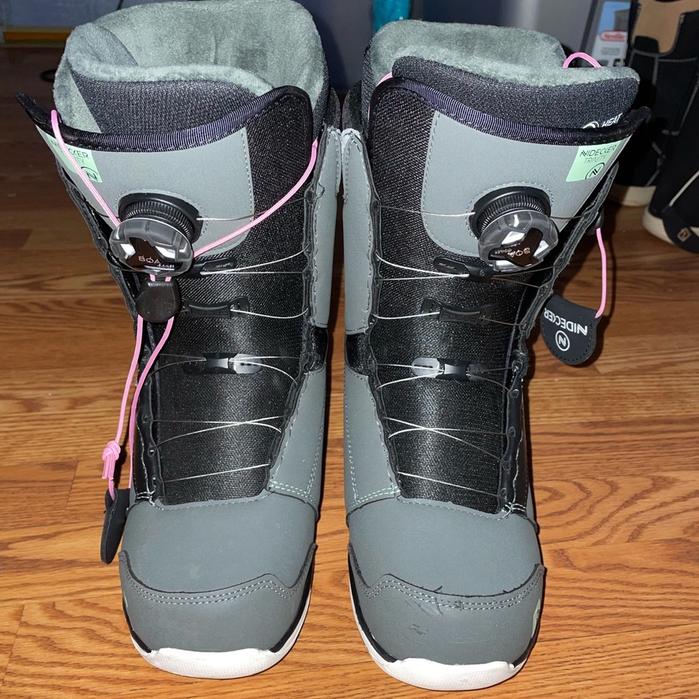 Nidecker snowboard boots
